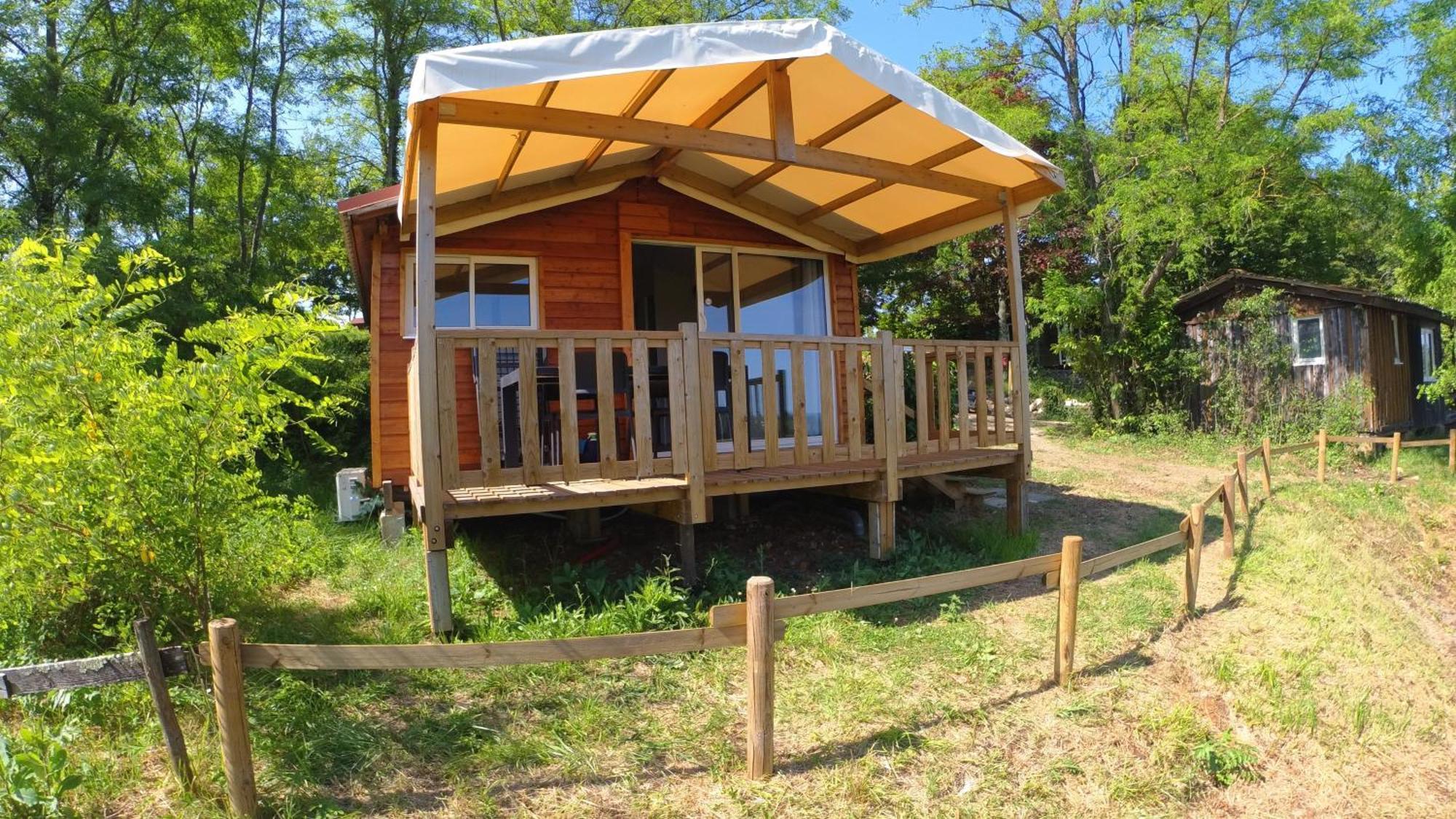 Camping Les Terrasses De Dordogne Rouffignac Saint-Cernin エクステリア 写真